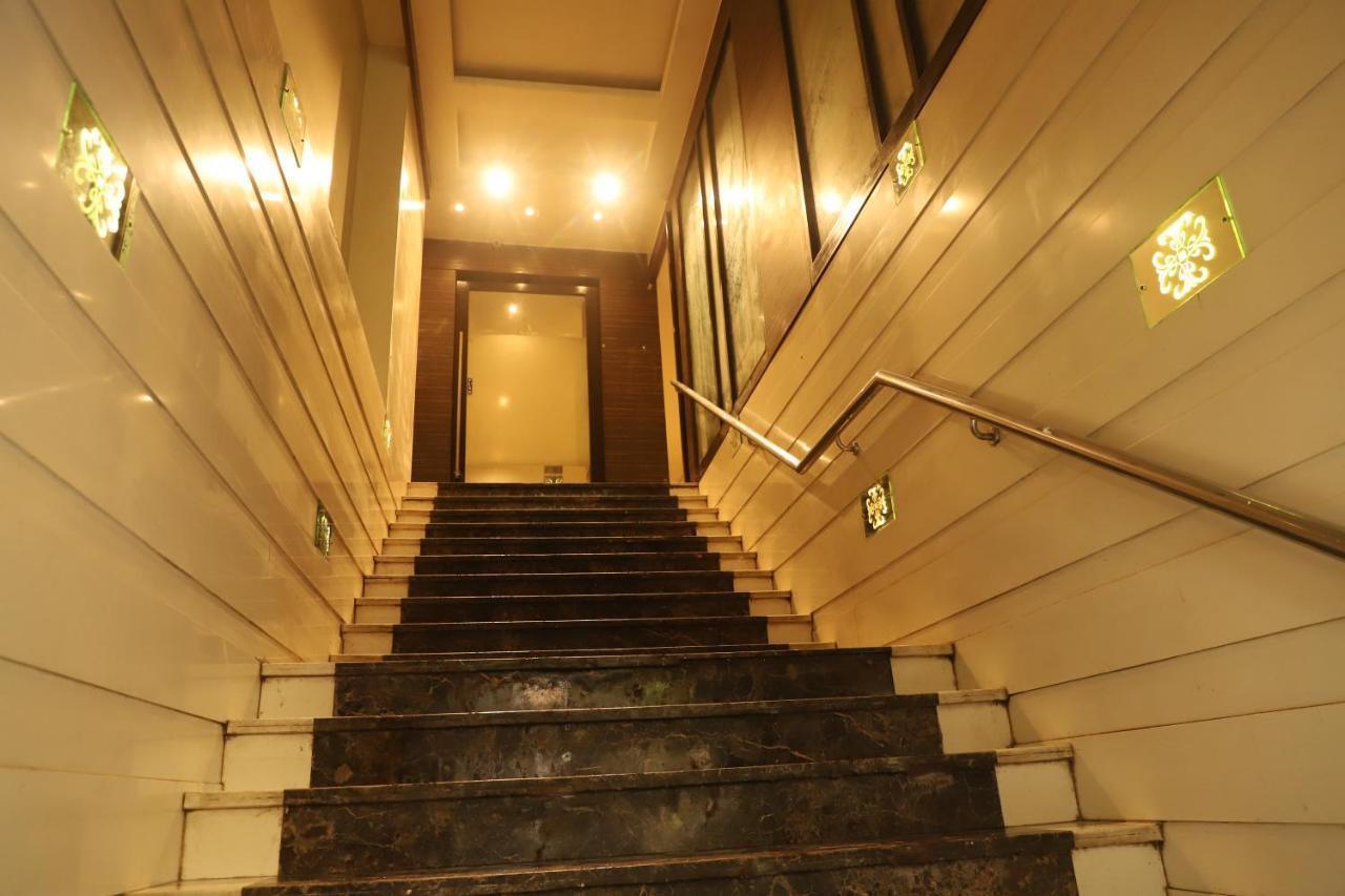 Hotel Sai Pritam Mumbai Exterior foto